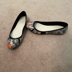 Women’s Alice in Wonderland flats